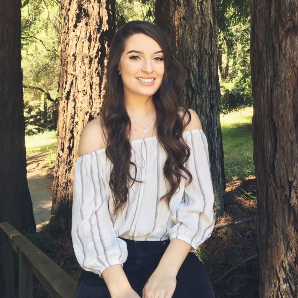 Meet your Posher, Izzy